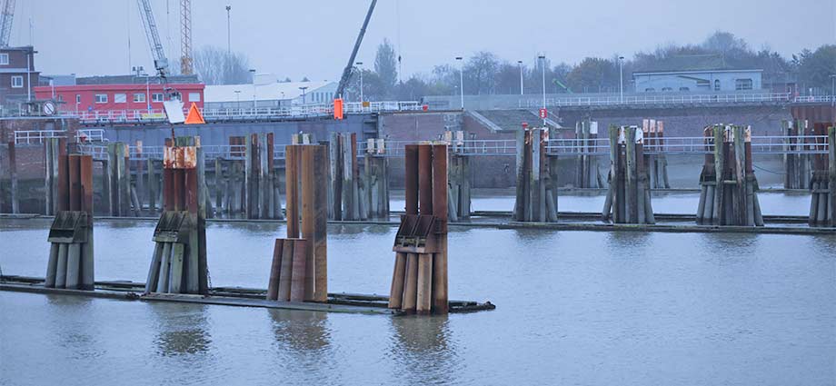 Schleusenanlage in Brunsbüttel am Nord-Ostsee-Kanal