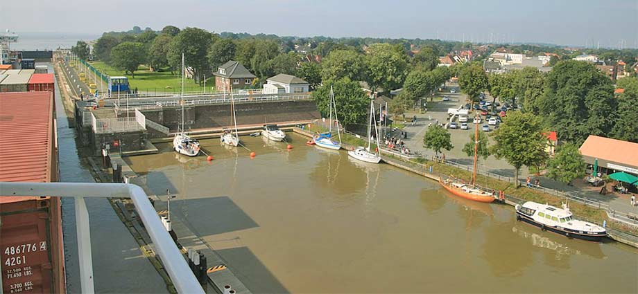 Yachthafen an der Schleuse in Brunsbüttel