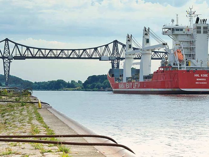 Hochbrücke Rendsburg über den Nord Ostsee Kanal