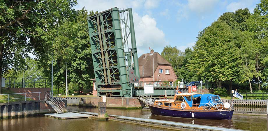 Die Schleuse am Gieselaukanal im Oldenbüttel